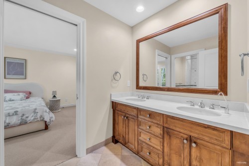 4513 Caulfeild Lane, West Vancouver, BC 