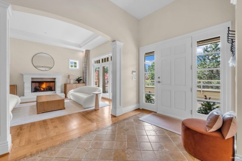 4513 Caulfeild Lane, West Vancouver, BC 