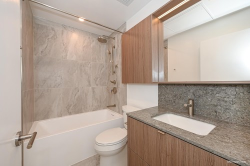 402-626 Claremont Street, Coquitlam, BC 