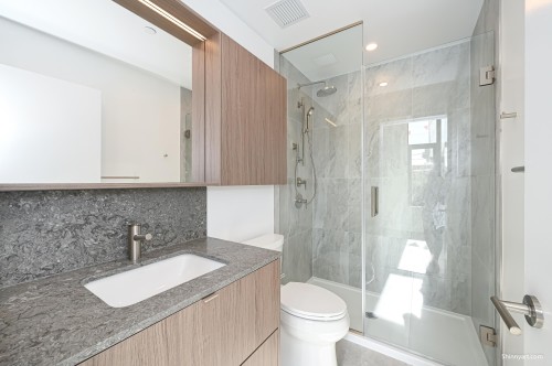 402-626 Claremont Street, Coquitlam, BC 