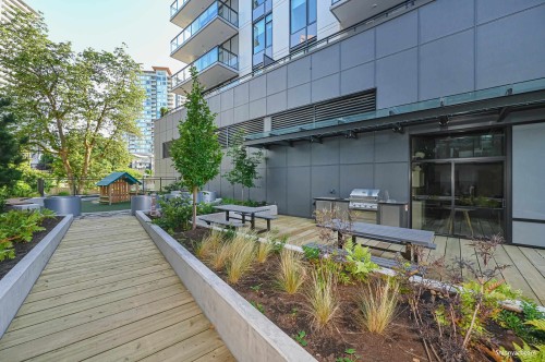 402-626 Claremont Street, Coquitlam, BC 