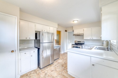 11939 Dover Street, Maple Ridge, BC 