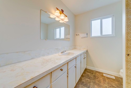 11939 Dover Street, Maple Ridge, BC 