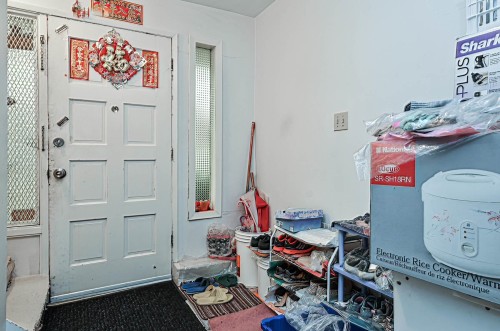 6021 Commercial Street, Vancouver, BC 