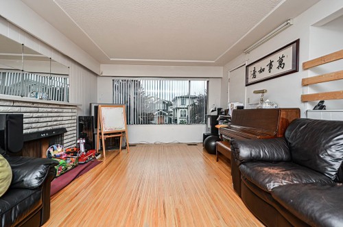 6021 Commercial Street, Vancouver, BC 