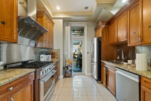 2523 Marr Creek Court, West Vancouver, BC 