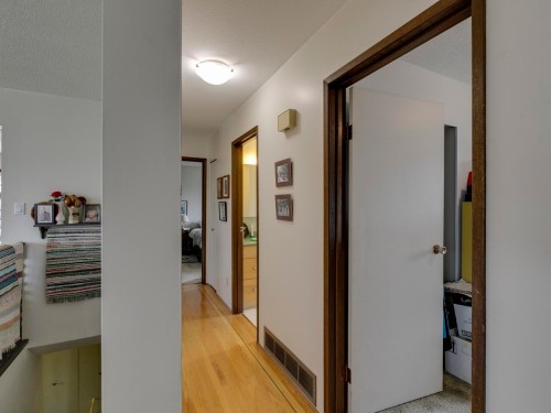 5566 49 Avenue, Delta, BC 