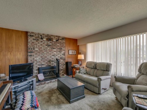 5566 49 Avenue, Delta, BC 