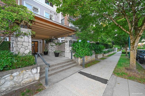 401-995 59th Avenue W Vancouver, BC V6P 6Z2