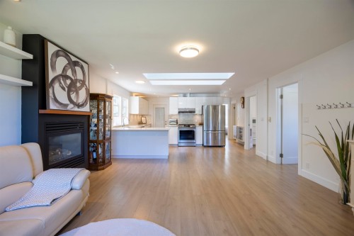 931 Sperling Avenue, Burnaby, BC 