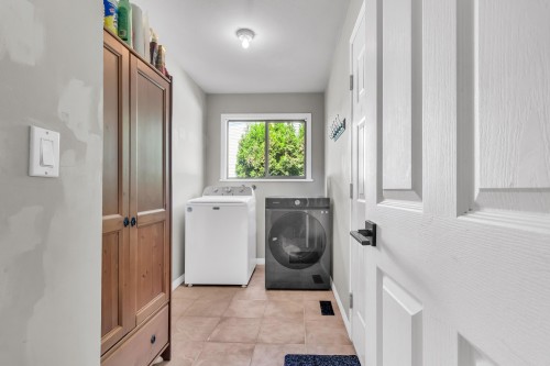 23547 108 Avenue, Maple Ridge, BC 
