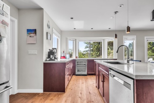 23547 108 Avenue, Maple Ridge, BC 