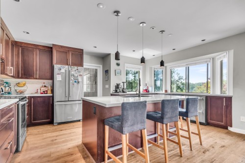 23547 108 Avenue, Maple Ridge, BC 