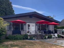 4808 Sunshine Coast Highway  Sechelt, BC V7Z 0G3