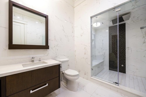 2351 34Th Avenue W, Vancouver, BC 