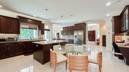 21800 River Road, Richmond, BC 