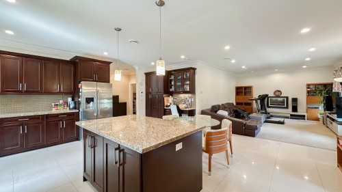 21800 River Road, Richmond, BC 