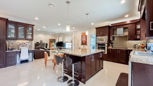 21800 River Road, Richmond, BC 