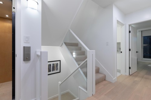 Th23-1281 Cordova Street W, Vancouver, BC 