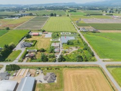 13925 Mckechnie Road  Pitt Meadows, BC V3Y 1Z1