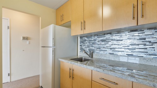 1208-6651 Minoru Boulevard, Richmond, BC 