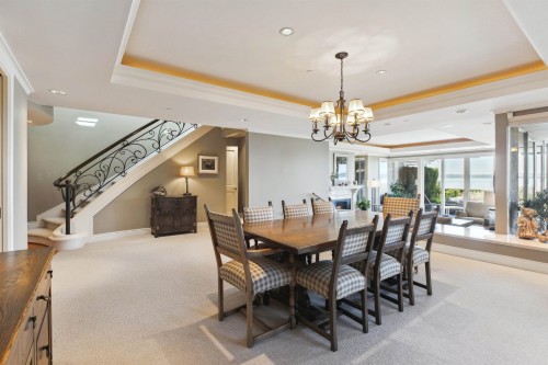 2406 Bellevue Avenue, West Vancouver, BC 