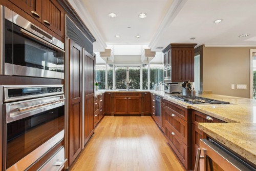 2406 Bellevue Avenue, West Vancouver, BC 