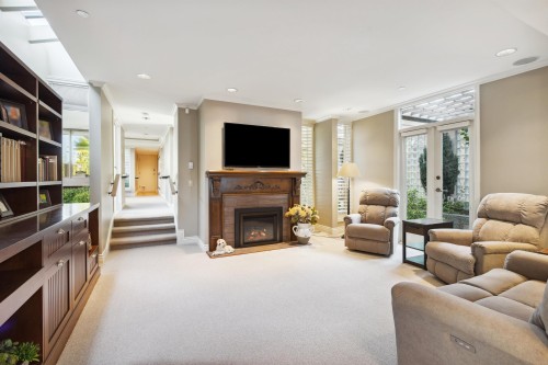 2406 Bellevue Avenue, West Vancouver, BC 