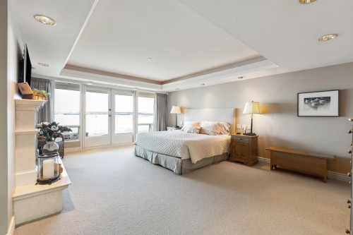 2406 Bellevue Avenue, West Vancouver, BC 