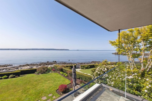 2406 Bellevue Avenue, West Vancouver, BC 