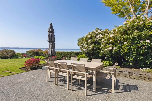 2406 Bellevue Avenue, West Vancouver, BC 