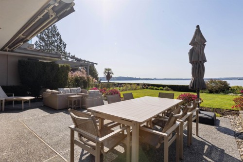 2406 Bellevue Avenue, West Vancouver, BC 