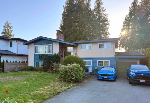 273 52a Street  Delta, BC V4M 2Z7
