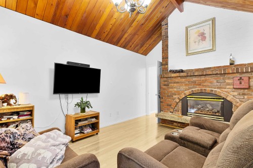 4540 Mountain Highway, North Vancouver, BC 