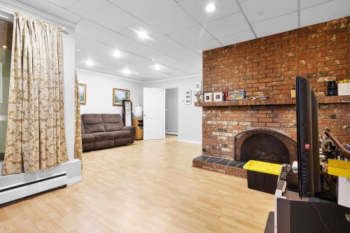 4540 Mountain Highway, North Vancouver, BC 