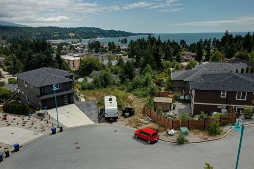 5618 Dungeness Place, Sechelt, BC 