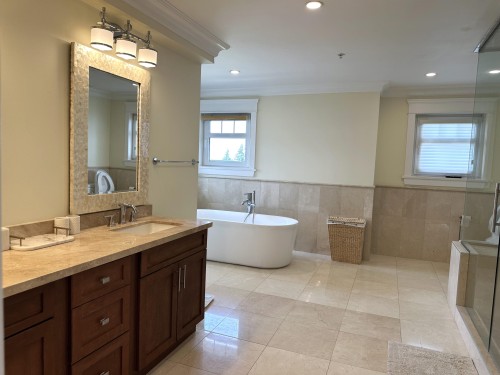 2358 Constantine Place, West Vancouver, BC 