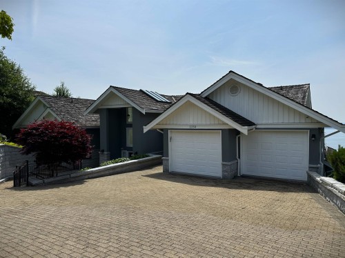 2358 Constantine Place, West Vancouver, BC 