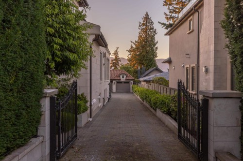 4651 Simpson Avenue, Vancouver, BC 