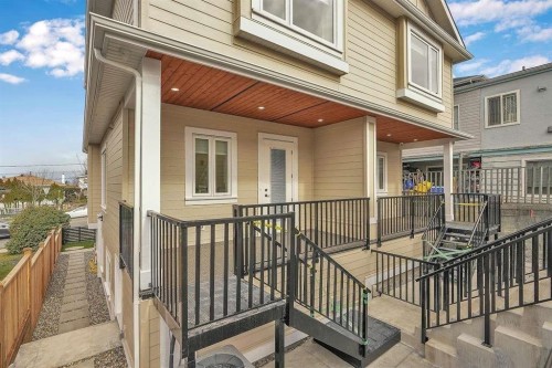 1548 41St Avenue E, Vancouver, BC 