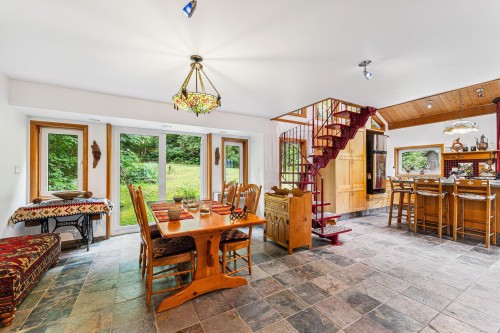 12&13 Coldwell Beach, North Vancouver, BC 