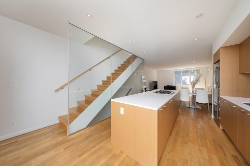 2216 Willow Street, Vancouver, BC 