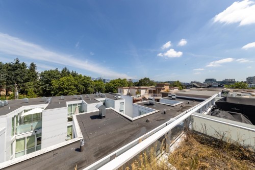 2216 Willow Street, Vancouver, BC 