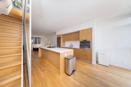 2216 Willow Street, Vancouver, BC 