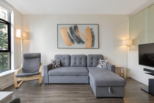 307-1249 Granville Street, Vancouver, BC 