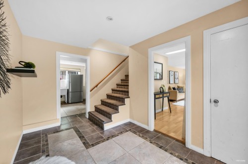 2705 Henry Street, Port Moody, BC 