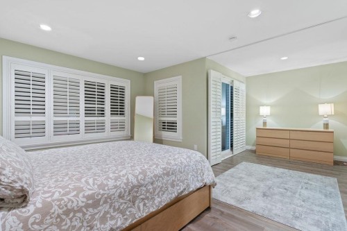 2517 Marine Drive, West Vancouver, BC 