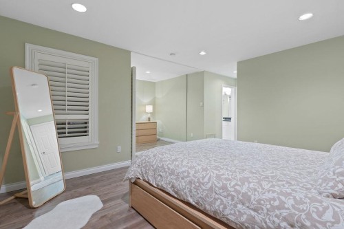 2517 Marine Drive, West Vancouver, BC 