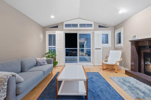 2517 Marine Drive, West Vancouver, BC 