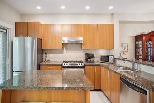 7411 Columbia Street, Vancouver, BC 